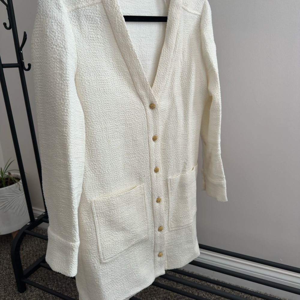 Zara Elegant Cream Cardigan Sweater